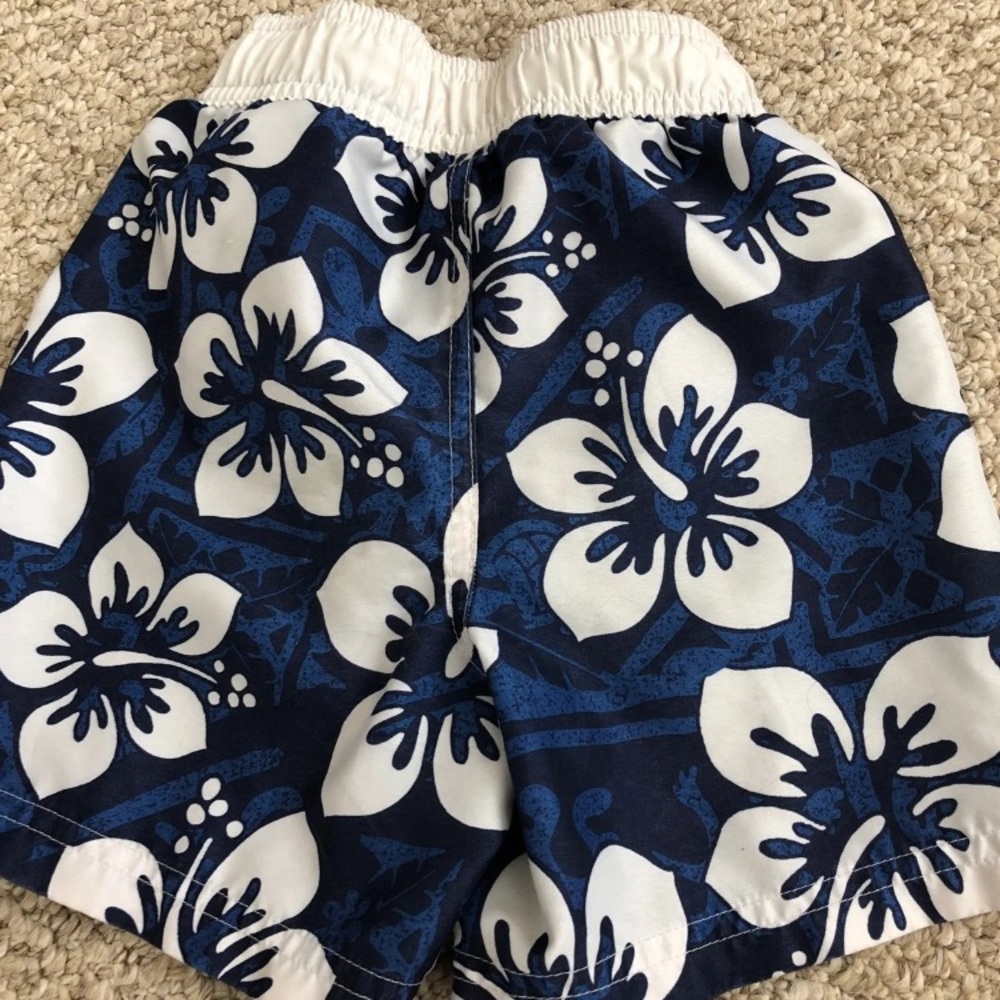 Swimming trunks ❤️ - Picture 2 of 2